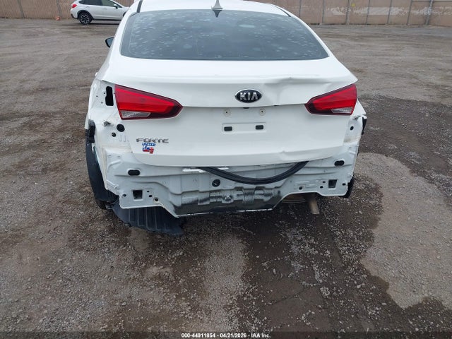 44911854 :رقم المزاد ، 3KPFK4A75JE270969 vin ، 2018 Kia Forte Lx مزاد بيع