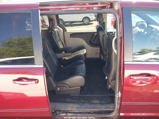 Продажа на аукционе авто 2017 Dodge Grand Caravan Sxt, vin: 2C4RDGCG1HR596217, номер лота: 44911866