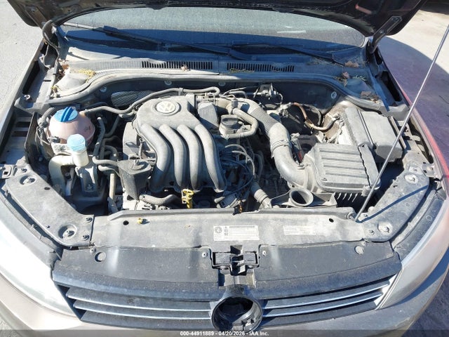 44911889 :رقم المزاد ، 3VW2K7AJ7EM305144 vin ، 2014 Volkswagen Jetta 2.0l S مزاد بيع