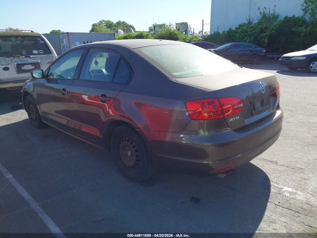 44911889 :رقم المزاد ، 3VW2K7AJ7EM305144 vin ، 2014 Volkswagen Jetta 2.0l S مزاد بيع