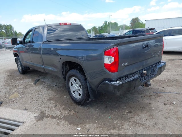 5TFCY5F13EX016503 Toyota Tundra Sr 5.7l V8