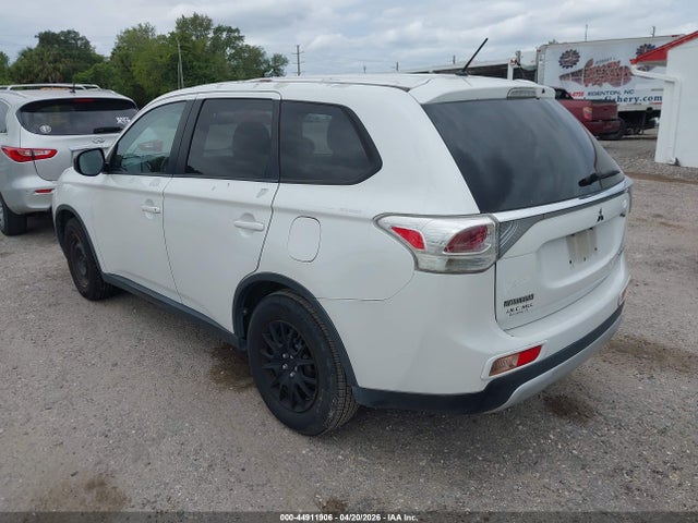 Продаж на аукціоні авто 2015 Mitsubishi Outlander Es, vin: JA4AD2A35FZ001026, номер лоту: 44911906
