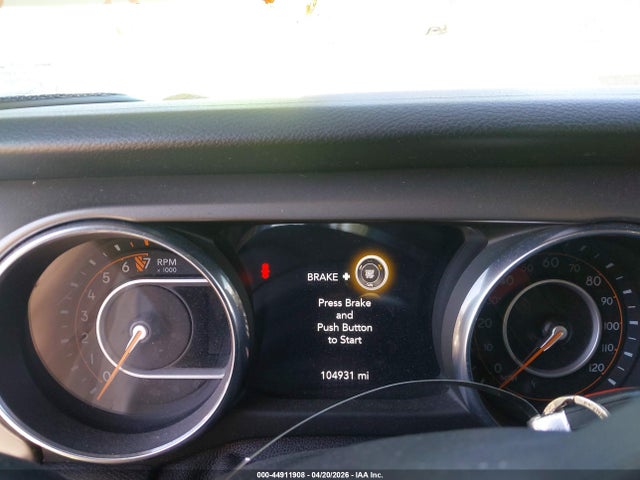 44911908 :رقم المزاد ، 1C4HJXDG8KW566780 vin ، 2019 Jeep Wrangler Unlimited Sport S 4x4 مزاد بيع