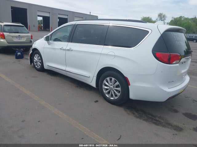 2C4RC1BG8HR540390 Chrysler Pacifica Touring-l
