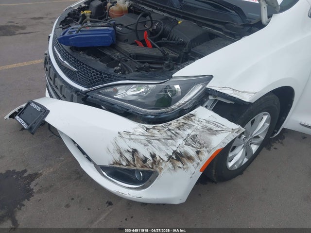 2C4RC1BG8HR540390 Chrysler Pacifica Touring-l