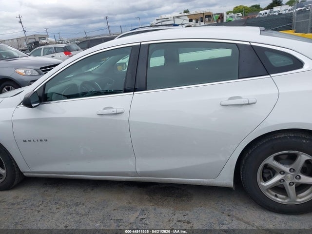 1G1ZB5ST8JF275662 Chevrolet Malibu 1ls