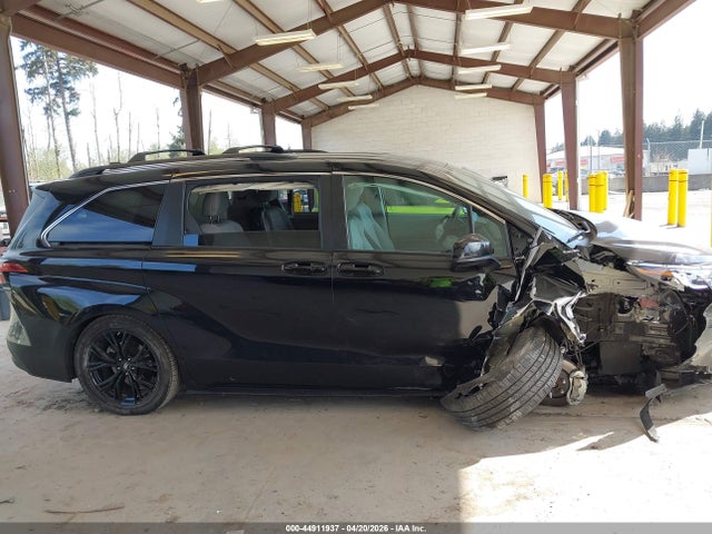 Toyota SIENNA LE 2021 5TDKSKFC6MS031918 Image 13