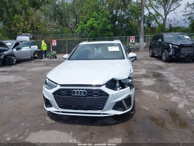 Продаж на аукціоні авто 2024 Audi A4 Premium 45 Tfsi S Line Quattro S Tronic, vin: WAUDAAF45RN019039, номер лоту: 44911957