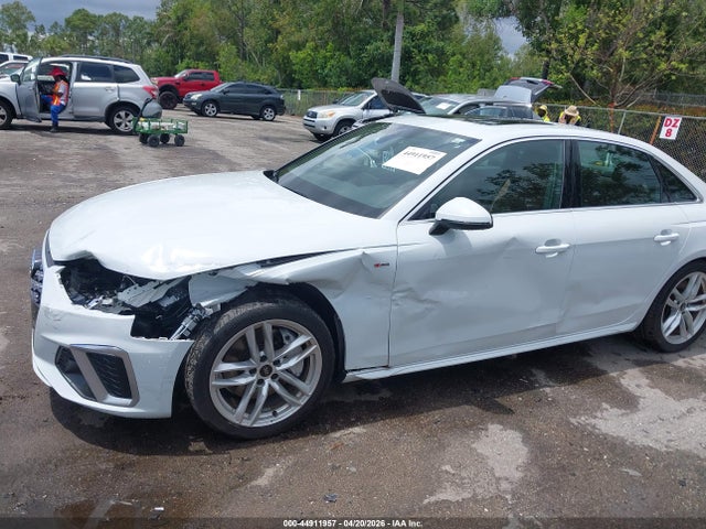 Продаж на аукціоні авто 2024 Audi A4 Premium 45 Tfsi S Line Quattro S Tronic, vin: WAUDAAF45RN019039, номер лоту: 44911957
