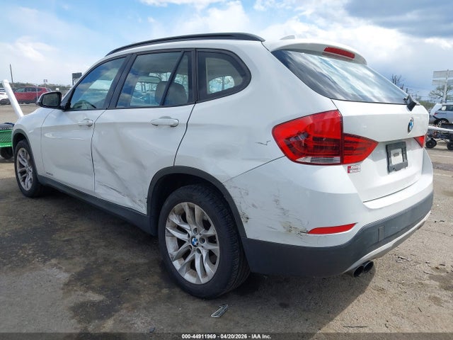 2015 Bmw X1 Xdrive28i მანქანა იყიდება აუქციონზე, vin: WBAVL1C57FVY24970, აუქციონის ნომერი: 44911969