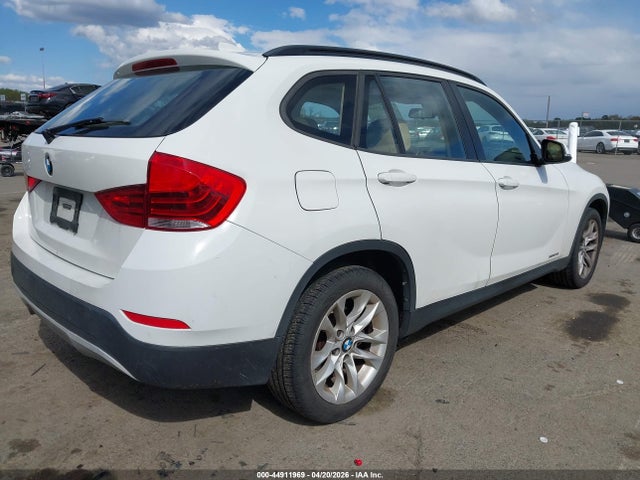 2015 Bmw X1 Xdrive28i მანქანა იყიდება აუქციონზე, vin: WBAVL1C57FVY24970, აუქციონის ნომერი: 44911969