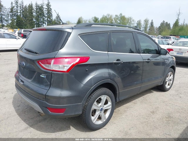 1FMCU9GX2GUC81032 Ford ESCAPE SE