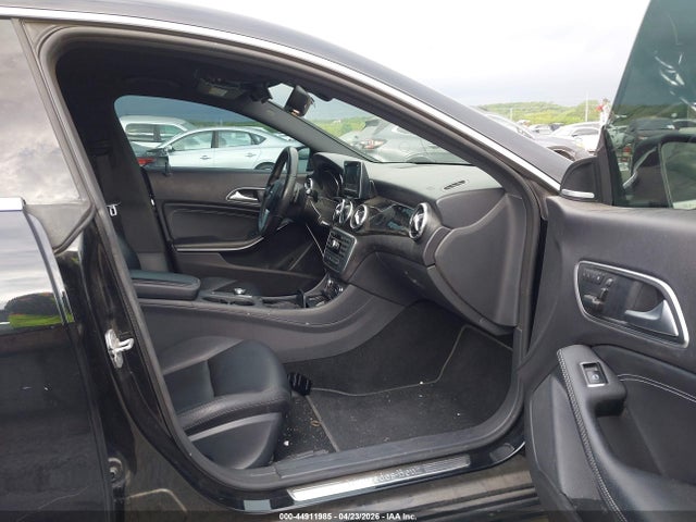 44911985 :رقم المزاد ، WDDSJ4EBXEN038150 vin ، 2014 Mercedes-benz Cla 250 مزاد بيع