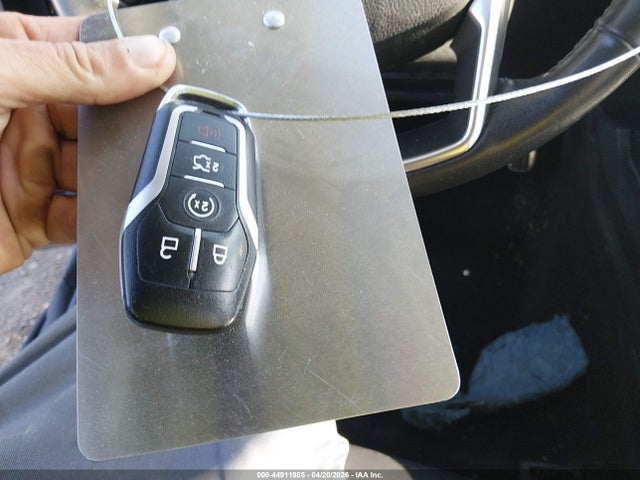 44911986 :رقم المزاد ، 3FA6P0K94GR400337 vin ، 2016 Ford Fusion Titanium مزاد بيع