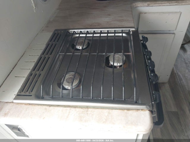 2014 Forest River Other მანქანა იყიდება აუქციონზე, vin: 5ZT3CHYB9EA309961, აუქციონის ნომერი: 44911999