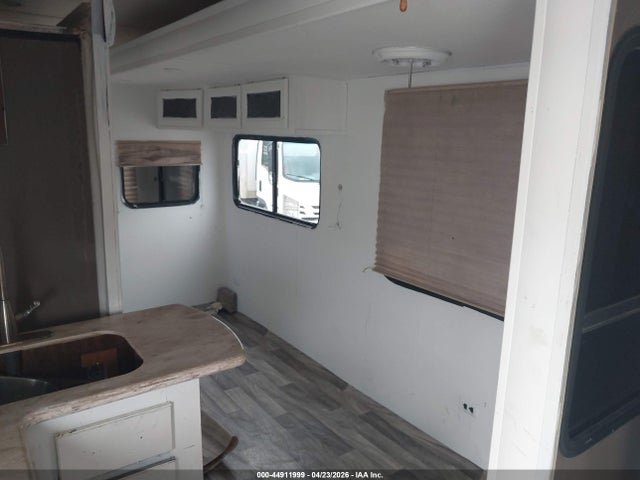2014 Forest River Other მანქანა იყიდება აუქციონზე, vin: 5ZT3CHYB9EA309961, აუქციონის ნომერი: 44911999