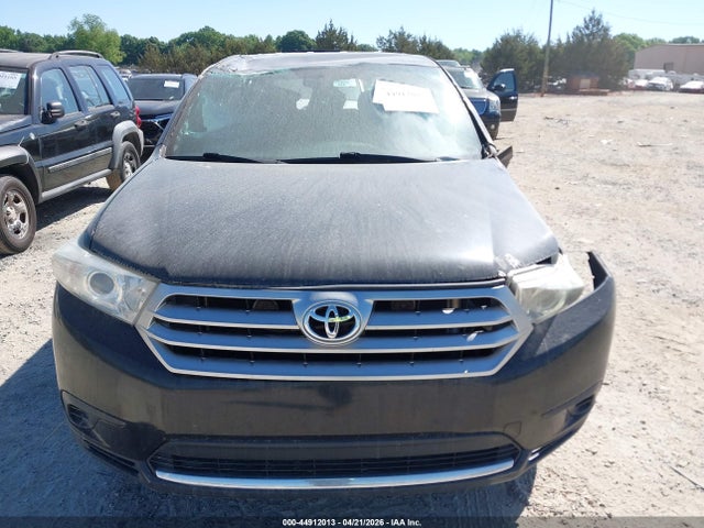 Продажа на аукционе авто 2013 Toyota Highlander, vin: 5TDZA3EH2DS037350, номер лота: 44912013