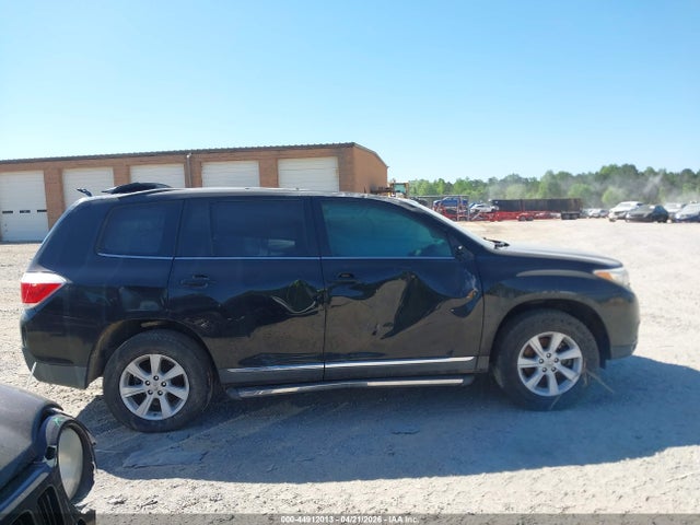 Продажа на аукционе авто 2013 Toyota Highlander, vin: 5TDZA3EH2DS037350, номер лота: 44912013