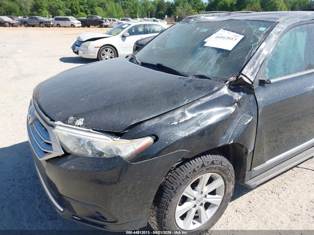 Продажа на аукционе авто 2013 Toyota Highlander, vin: 5TDZA3EH2DS037350, номер лота: 44912013