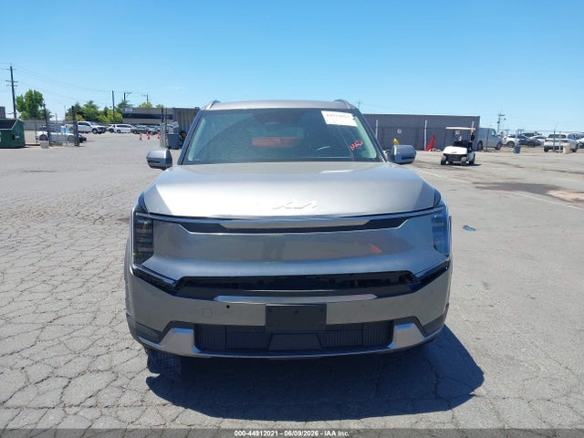 KIA Ev9 Wind 2024 KNDAFFS56R6043301 Image 12