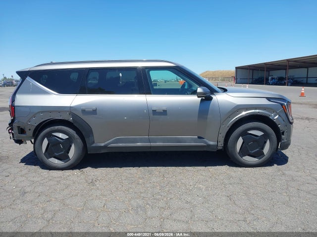 KIA Ev9 Wind 2024 KNDAFFS56R6043301 Image 13