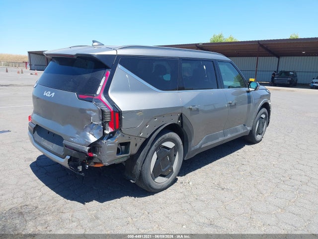 KIA Ev9 Wind 2024 KNDAFFS56R6043301 Image 4