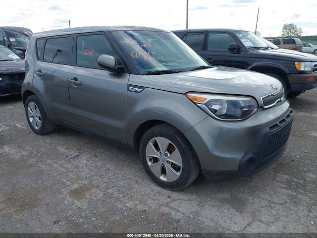 44912040 :رقم المزاد ، KNDJN2A29F7232601 vin ، 2015 Kia Soul مزاد بيع
