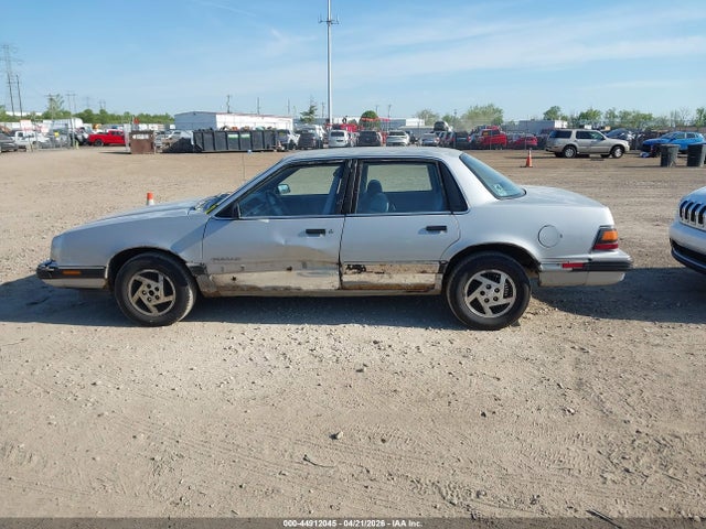 1991 Pontiac 6000 Le მანქანა იყიდება აუქციონზე, vin: 1G2AF54T9M6208695, აუქციონის ნომერი: 44912045