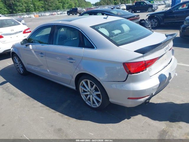 44912083 :رقم المزاد ، WAUEFGFF1F1051533 vin ، 2015 Audi A3 2.0t Premium مزاد بيع