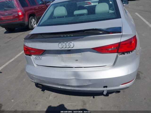44912083 :رقم المزاد ، WAUEFGFF1F1051533 vin ، 2015 Audi A3 2.0t Premium مزاد بيع