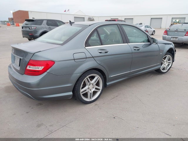 44912094 :رقم المزاد ، WDDGF4HB3CA598437 vin ، 2012 Mercedes-benz C 250 Luxury/sport مزاد بيع
