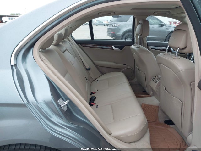 44912094 :رقم المزاد ، WDDGF4HB3CA598437 vin ، 2012 Mercedes-benz C 250 Luxury/sport مزاد بيع