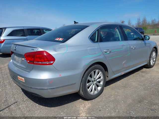 44912106 :رقم المزاد ، 1VWCP7A37DC068288 vin ، 2013 Volkswagen Passat 2.5l Sel Premium مزاد بيع