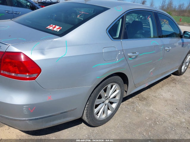 44912106 :رقم المزاد ، 1VWCP7A37DC068288 vin ، 2013 Volkswagen Passat 2.5l Sel Premium مزاد بيع