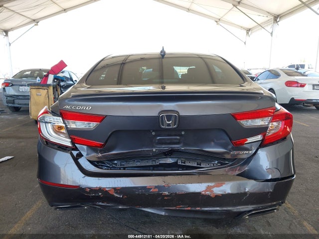 1HGCV1F30JA135174 Honda Accord Sport