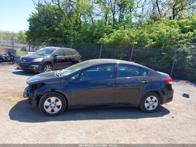 3KPFK4A70JE265968 KIA FORTE LX