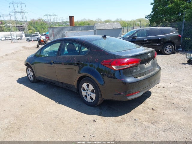 3KPFK4A70JE265968 KIA FORTE LX
