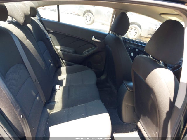 3KPFK4A70JE265968 KIA FORTE LX