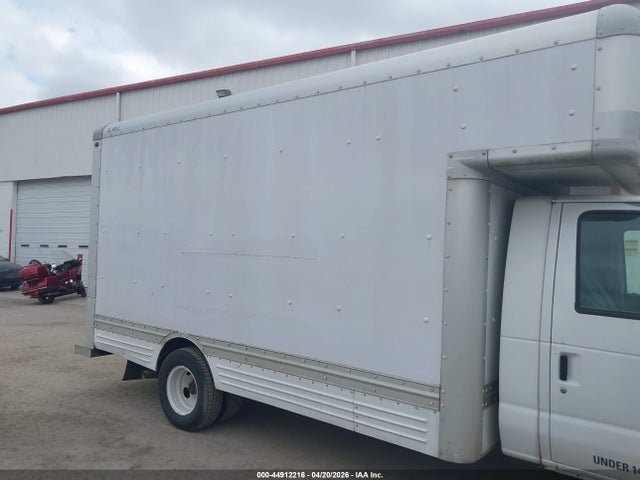 44912216 :رقم المزاد ، 1FDXE45S49DA10873 vin ، 2009 Ford E-450 Cutaway مزاد بيع