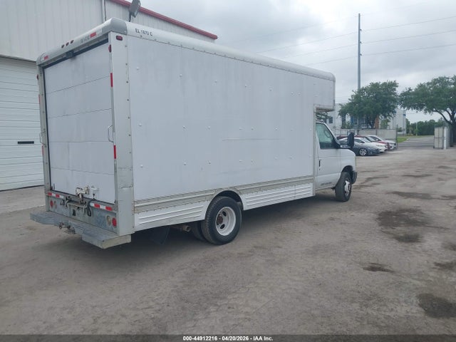 44912216 :رقم المزاد ، 1FDXE45S49DA10873 vin ، 2009 Ford E-450 Cutaway مزاد بيع