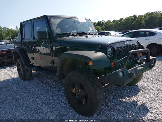44912218 :رقم المزاد ، 1C4BJWDG4DL557031 vin ، 2013 Jeep Wrangler Unlimited Sport مزاد بيع