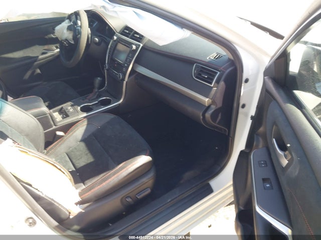 44912224 :رقم المزاد ، 4T1BF1FK0GU501197 vin ، 2016 Toyota Camry Xse مزاد بيع