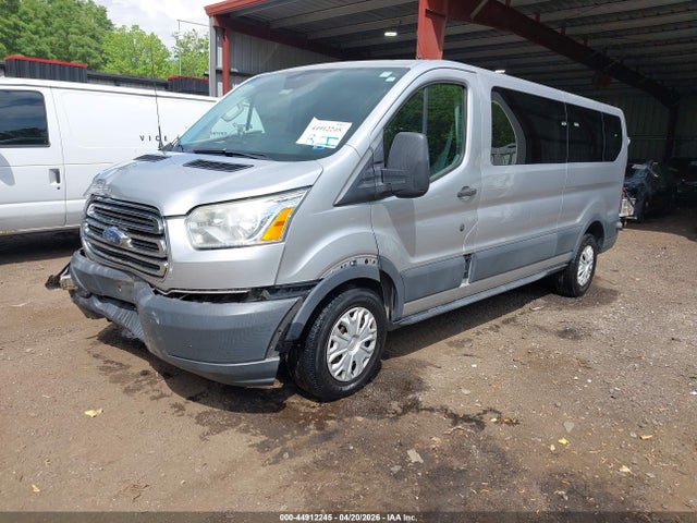 44912245 :رقم المزاد ، 1FBZX2YM2FKA53533 vin ، 2015 Ford Transit-350 Xlt مزاد بيع
