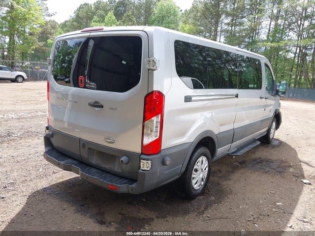 44912245 :رقم المزاد ، 1FBZX2YM2FKA53533 vin ، 2015 Ford Transit-350 Xlt مزاد بيع