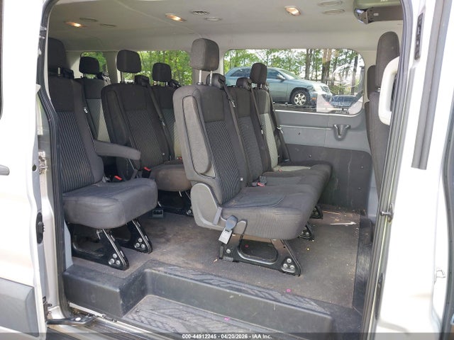 44912245 :رقم المزاد ، 1FBZX2YM2FKA53533 vin ، 2015 Ford Transit-350 Xlt مزاد بيع