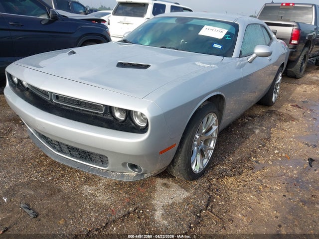 2021 Dodge Challenger Sxt მანქანა იყიდება აუქციონზე, vin: 2C3CDZAGXMH551740, აუქციონის ნომერი: 44912258