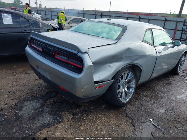 2021 Dodge Challenger Sxt მანქანა იყიდება აუქციონზე, vin: 2C3CDZAGXMH551740, აუქციონის ნომერი: 44912258