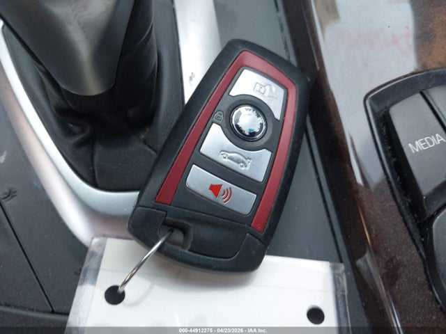 WBA8D9C51JA012699 BMW 330i Xdrive