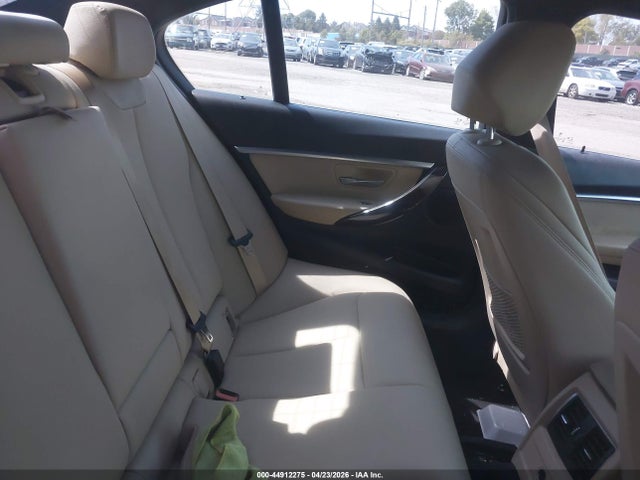 WBA8D9C51JA012699 BMW 330i Xdrive