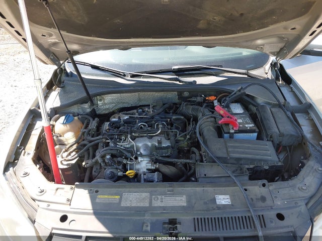 44912282 :رقم المزاد ، 1VWCN7A35EC052517 vin ، 2014 Volkswagen Passat 2.0l Tdi Sel Premium مزاد بيع